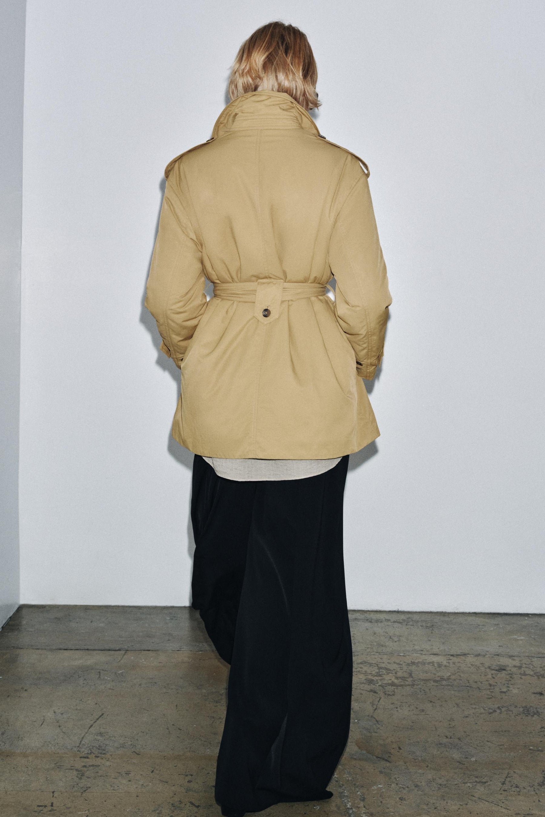 ZW COLLECTION PADDED TRENCH COAT WITH BELT - Image 3