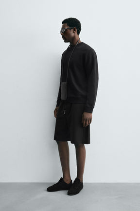 INTERLOCK BERMUDA SHORTS WITH LABEL - Image 4