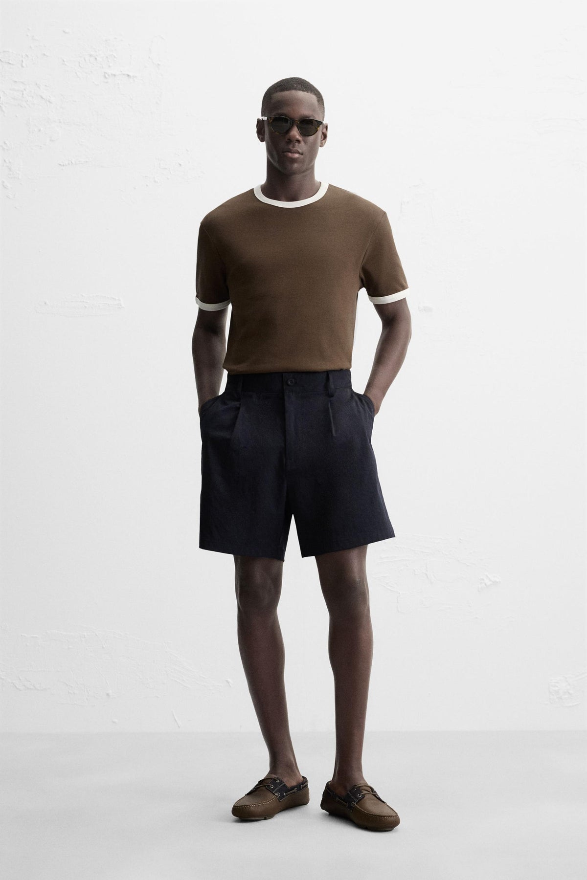 BASIC CONTRAST RIB T-SHIRT - Image 1