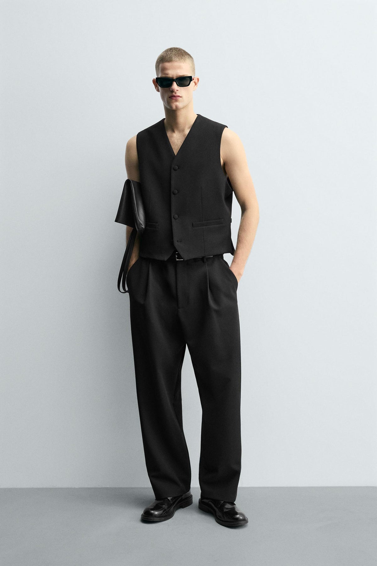 TEXTURED WAISTCOAT WITH POCKETS - Image 1