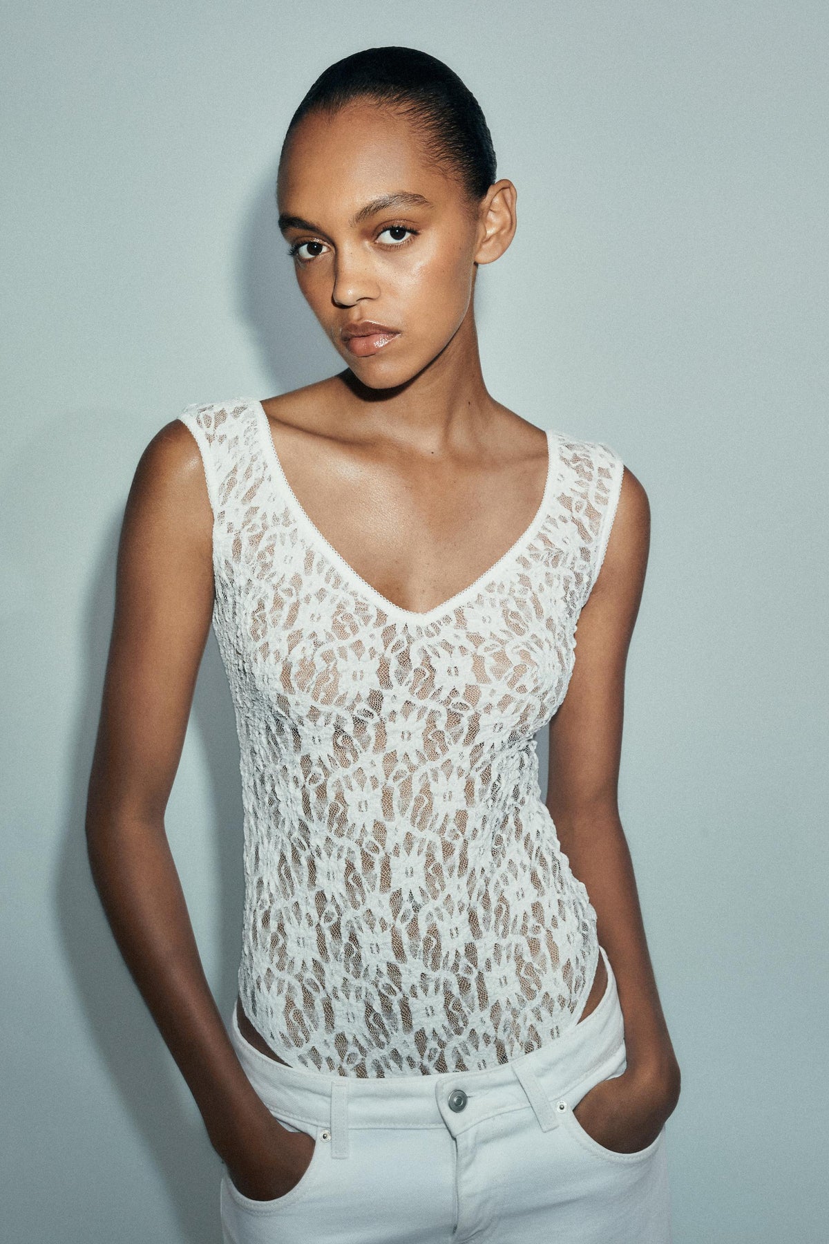 LACE BODYSUIT