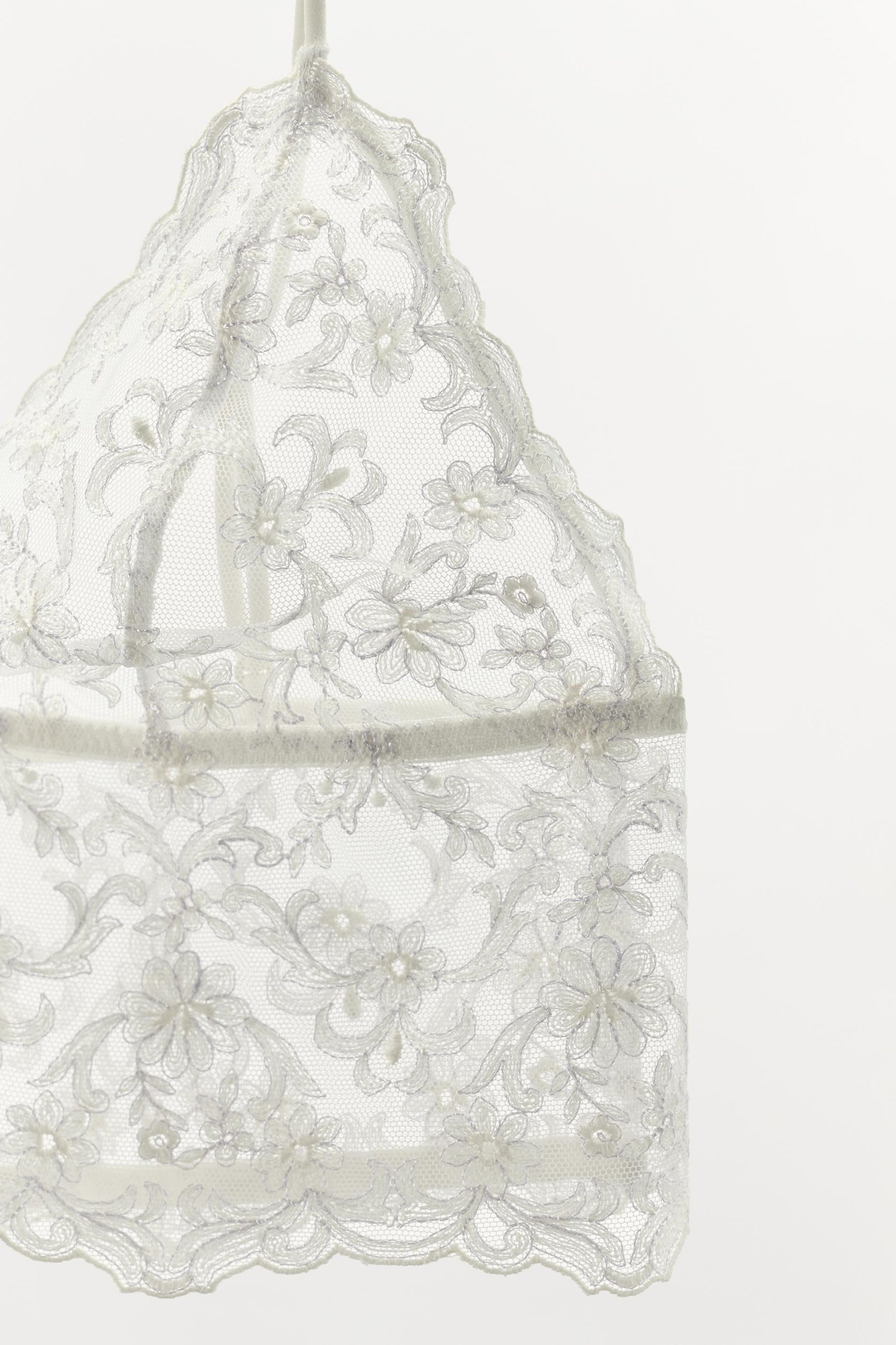 EMBROIDERED LACE BRALETTE