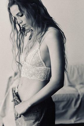 EMBROIDERED LACE BRALETTE