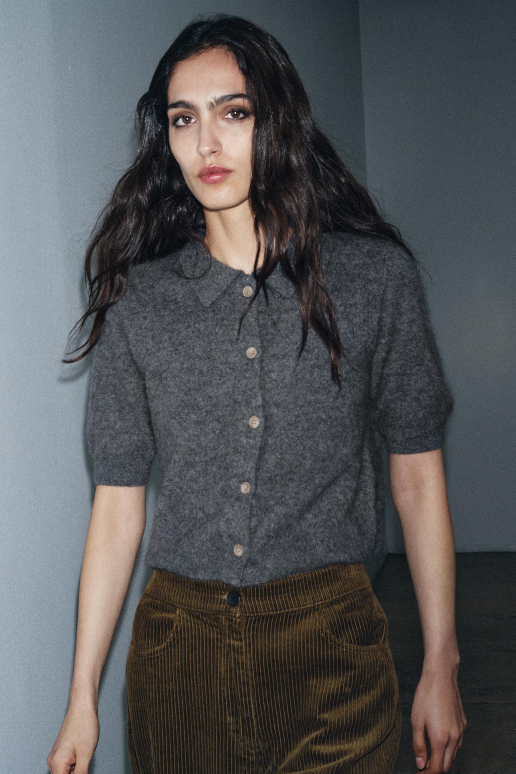 100% WOOL SHORT SLEEVE POLO CARDIGAN - Image 4