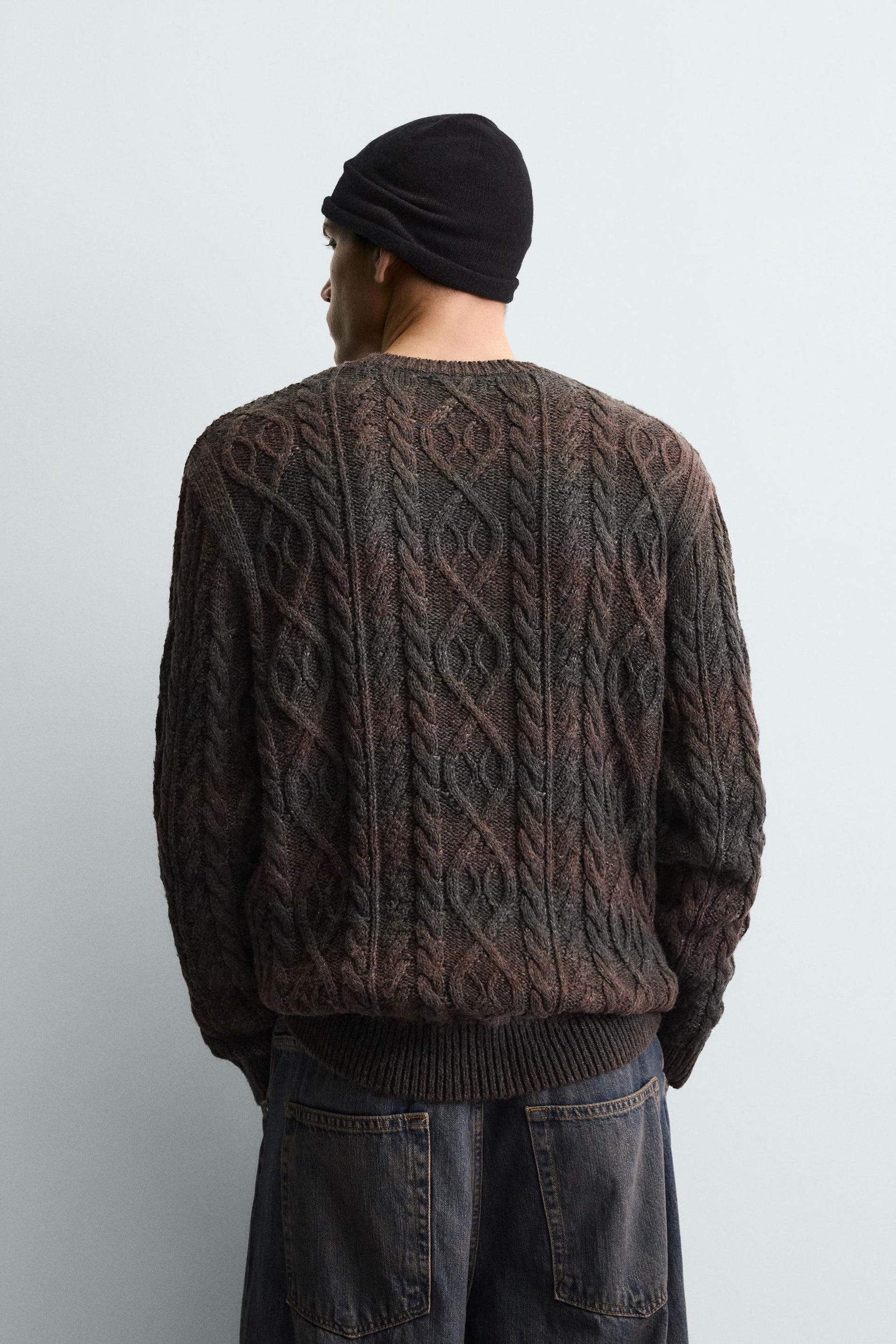 TEXTURED CABLE-KNIT JUMPER - Image 3