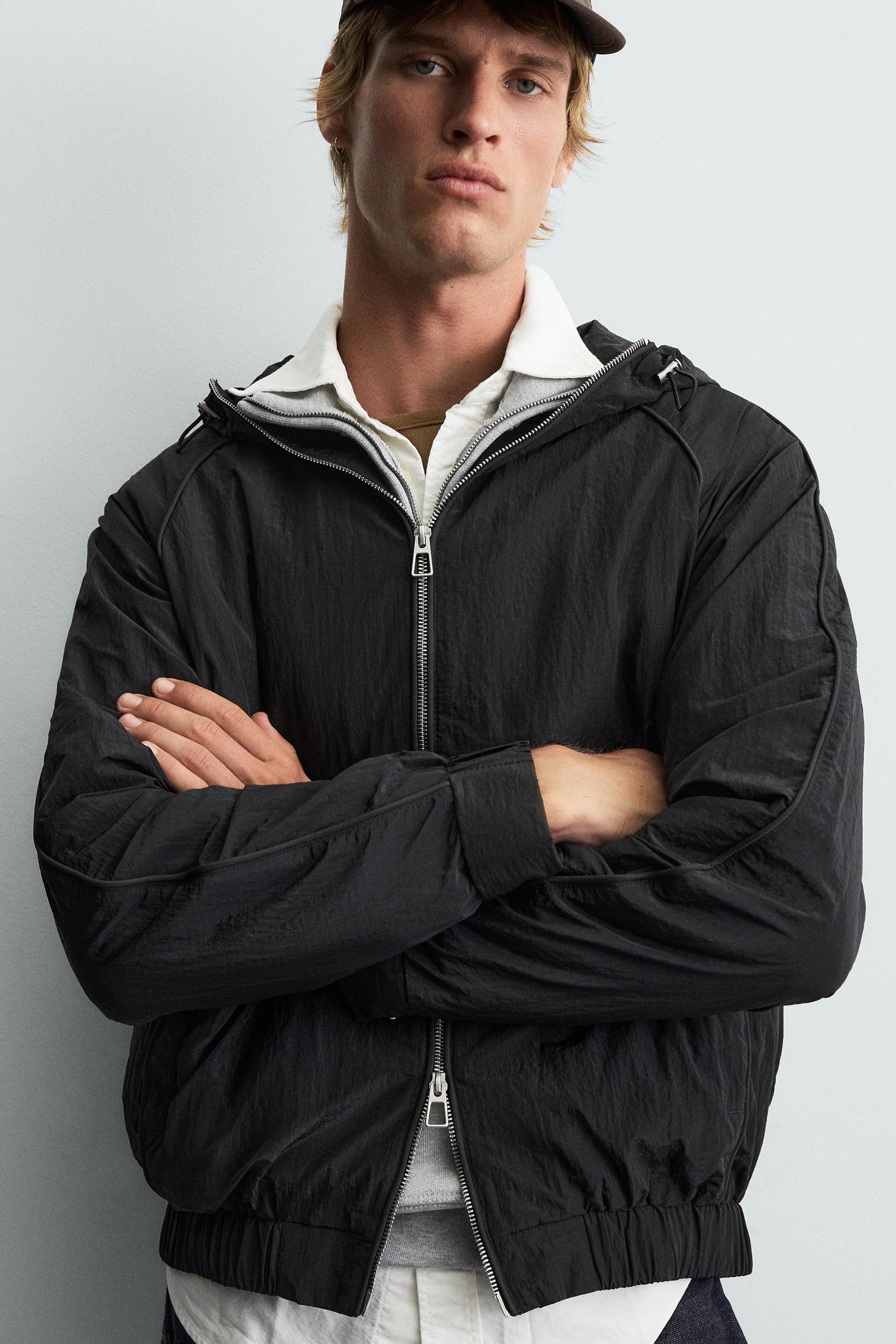 LIGHTWEIGHT WATER-REPELLENT TECHNICAL JACKET - Image 4