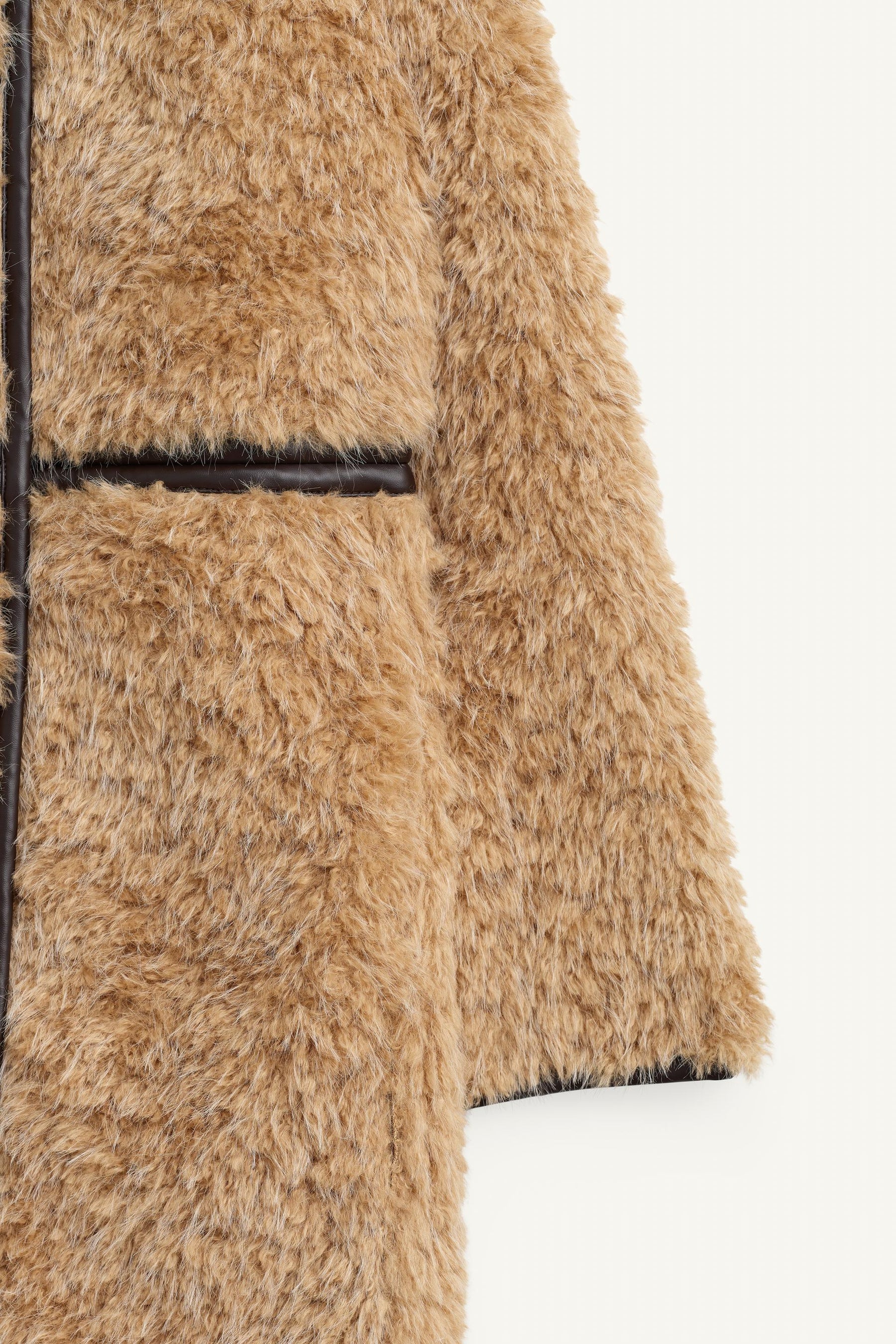 LONG FAUX SHEARLING COAT - LIMITED EDITION - Image 10