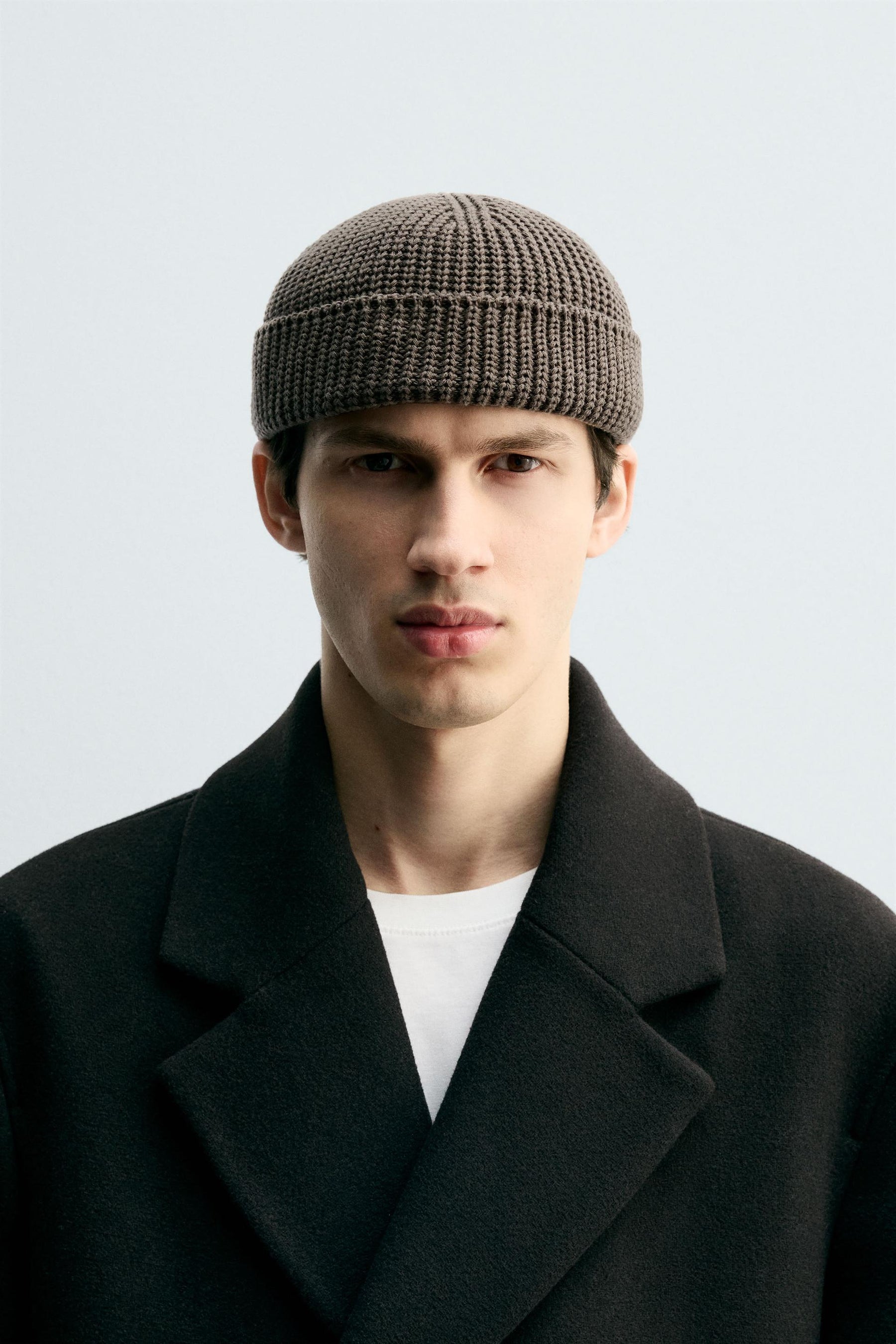 SHORT KNIT BEANIE - Image 1
