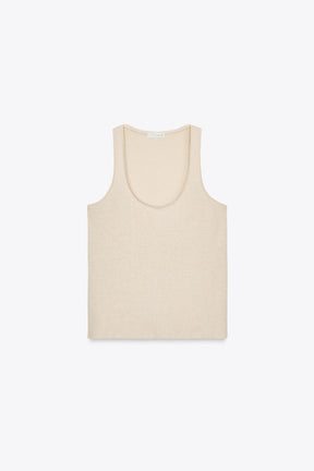 Linen-cotton strappy top.