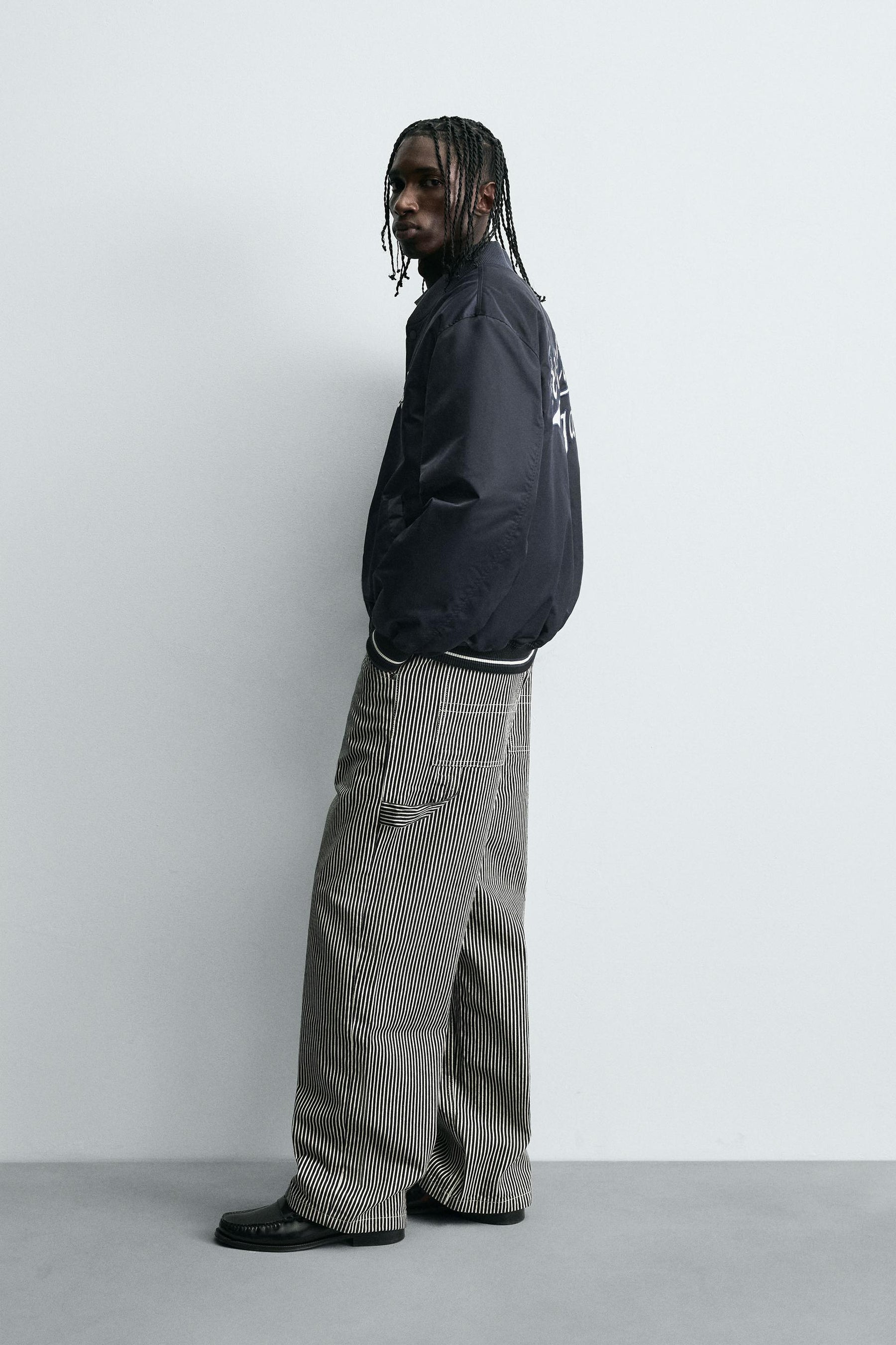 CONTRAST EMBROIDERY BOMBER JACKET - Image 4