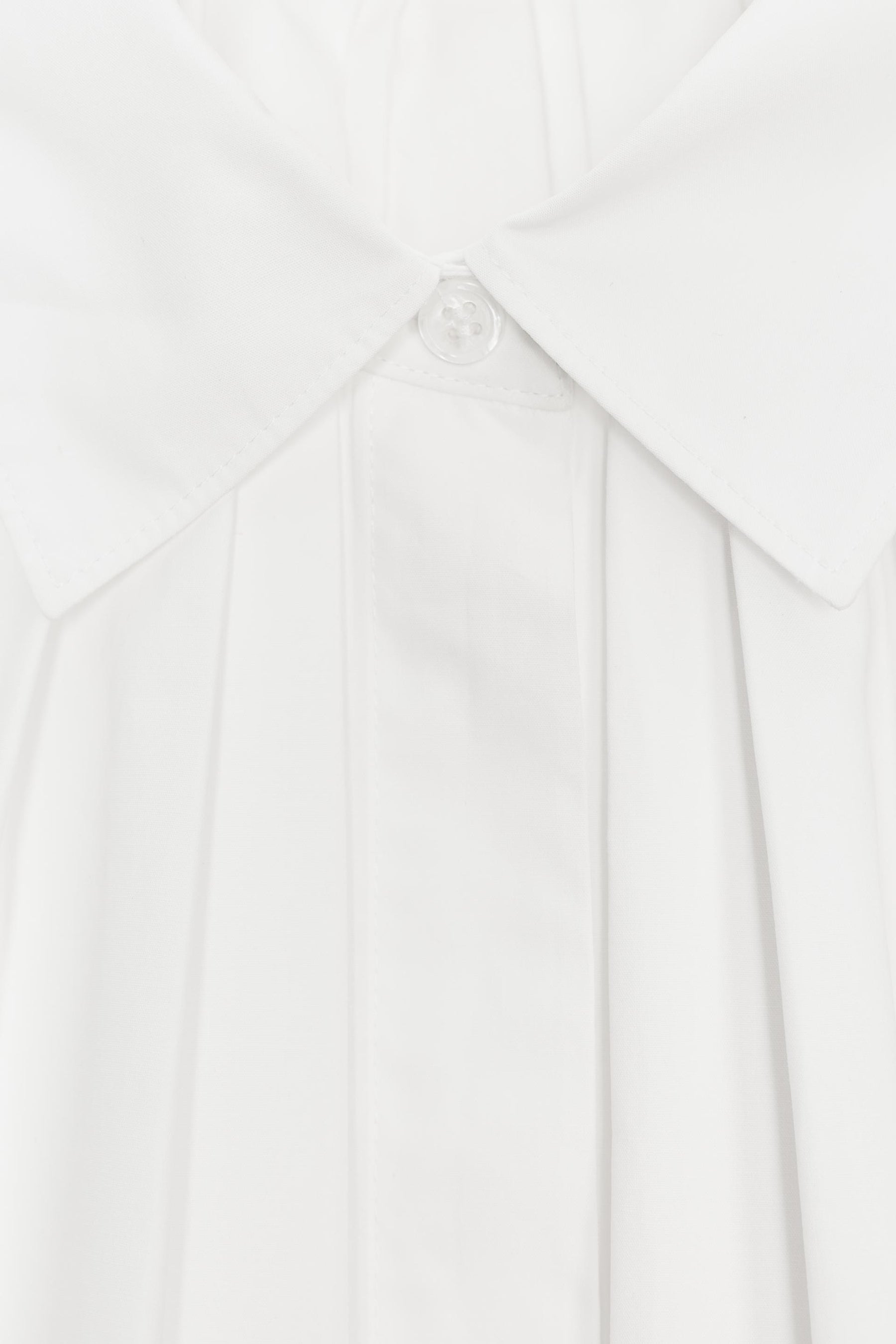 PLEATED PUFFED SLEEVE SHIRT