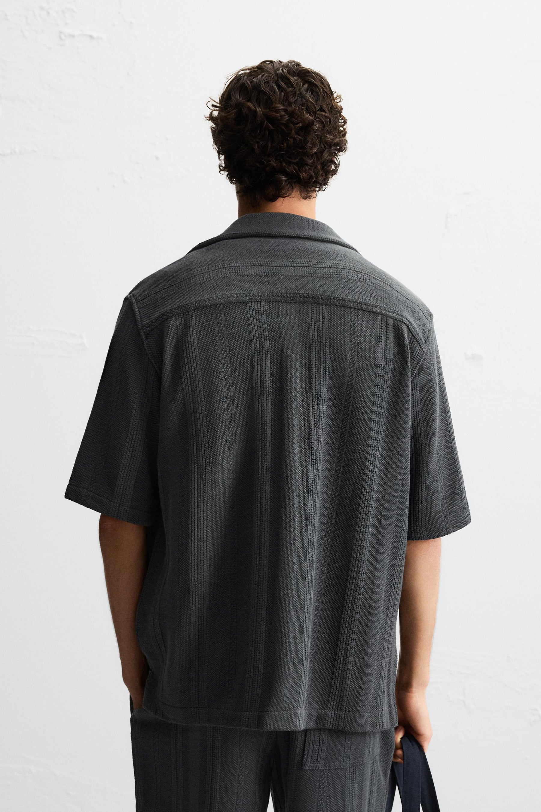 TEXTURED RELAXED FIT SHIRT - Image 3