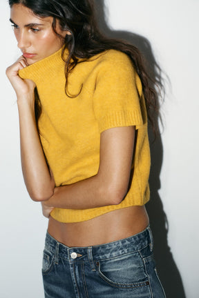 SOFT KNIT SHORT SLEEVE JUMPER - Image 4