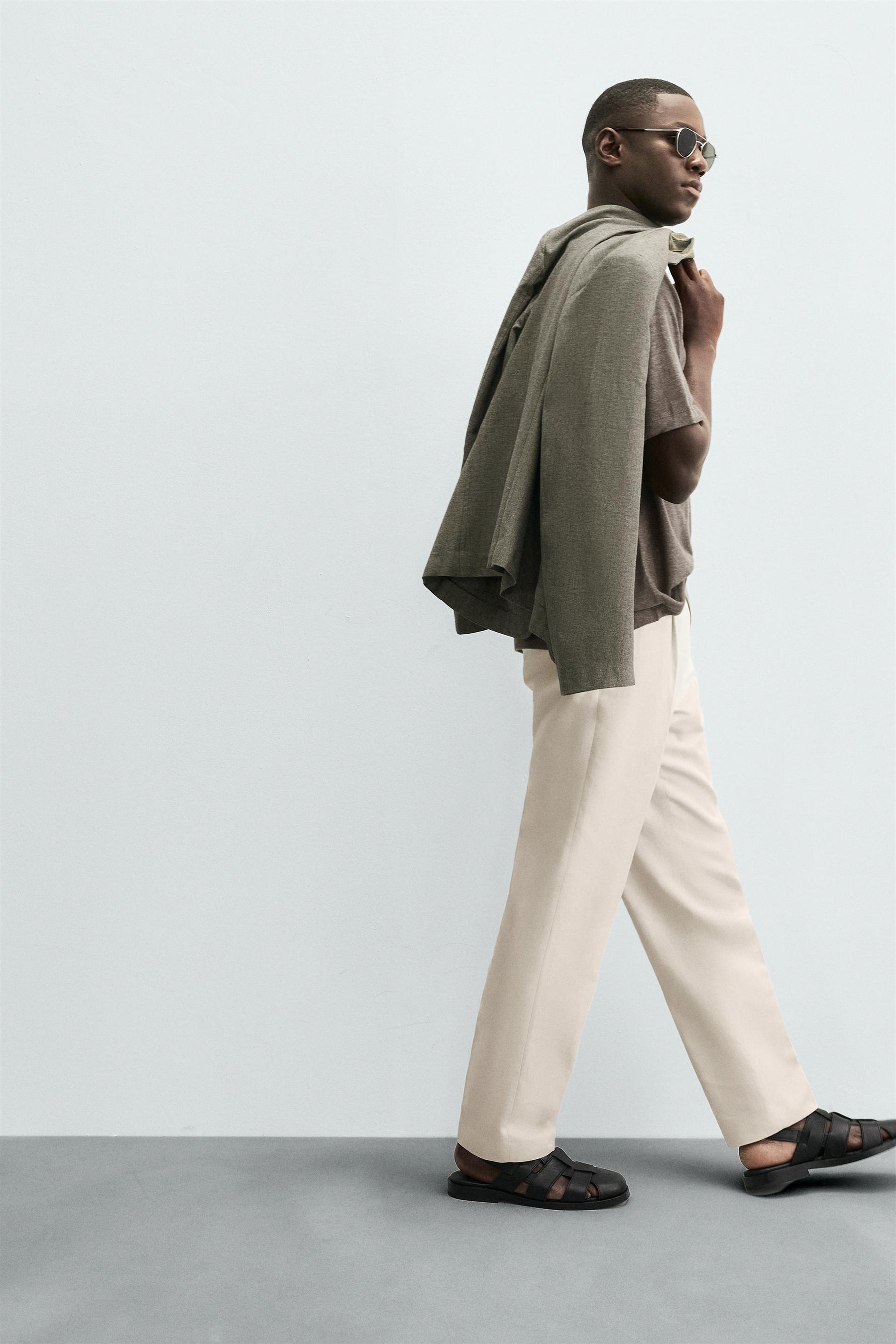 REGULAR FIT PLEATED TROUSERS - Image 6