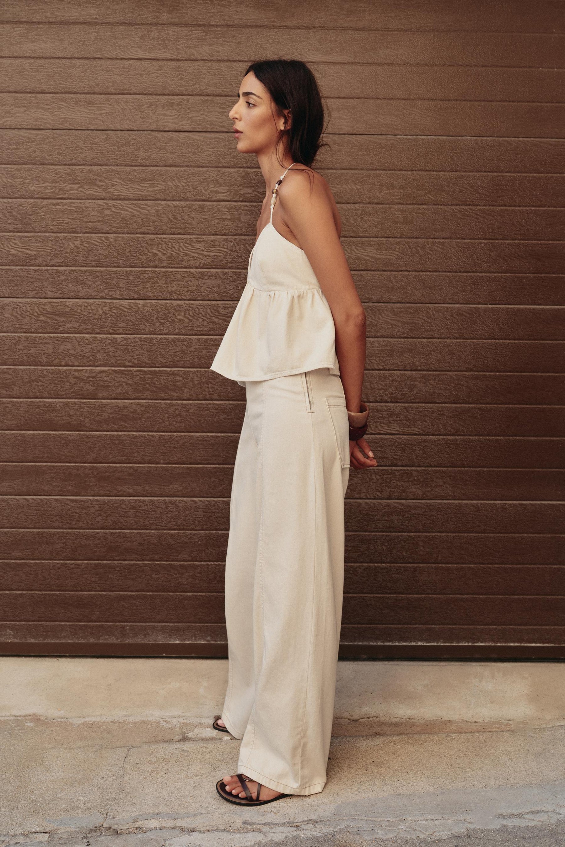 High-waist beaded jeans