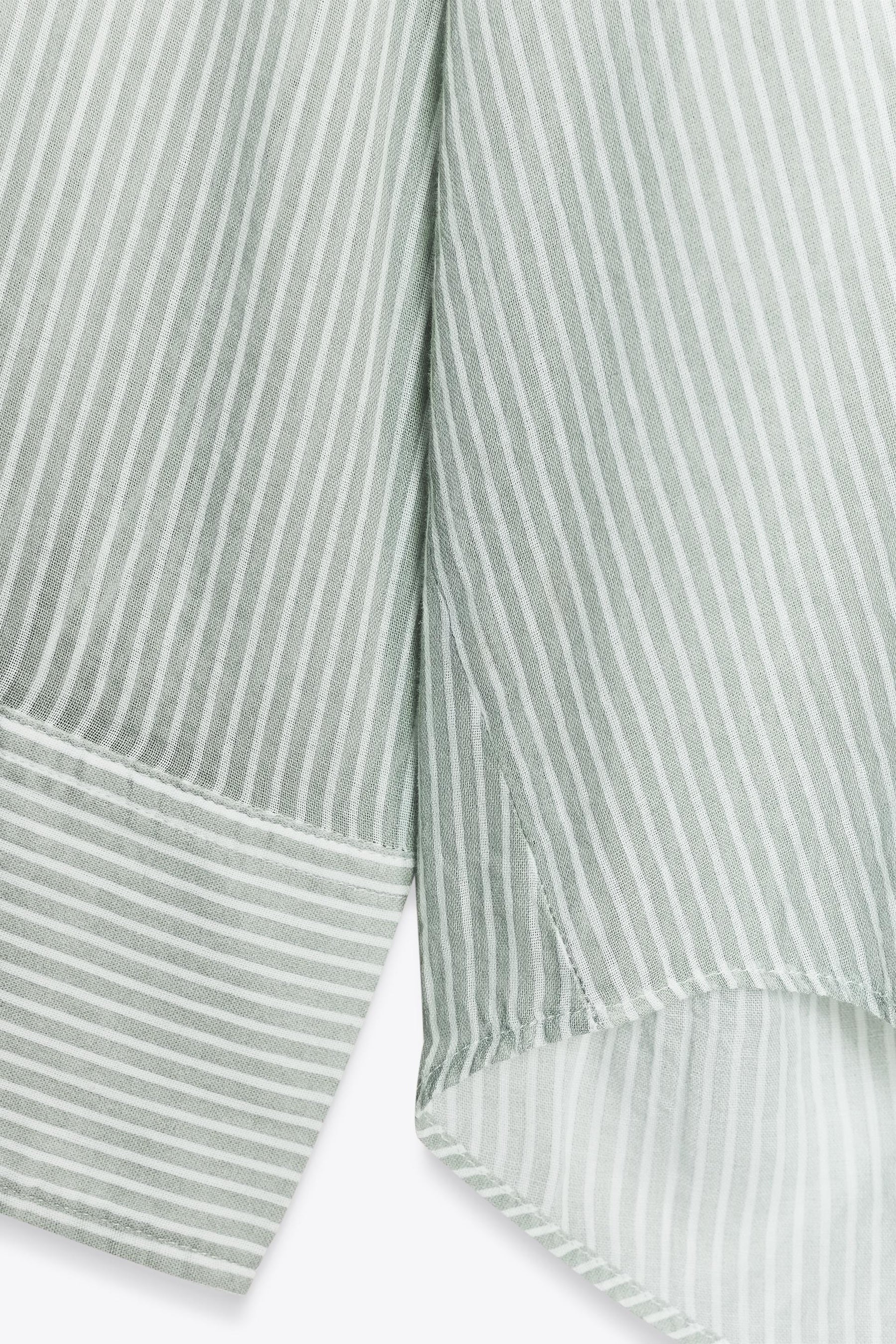 OVERSIZED STRIPED SHIRT