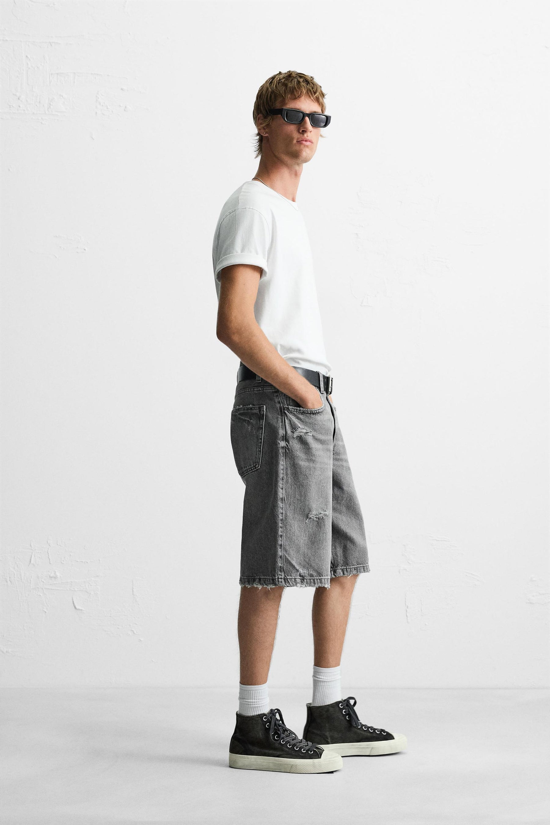 RIPPED BAGGY FIT DENIM BERMUDA SHORTS - Image 4