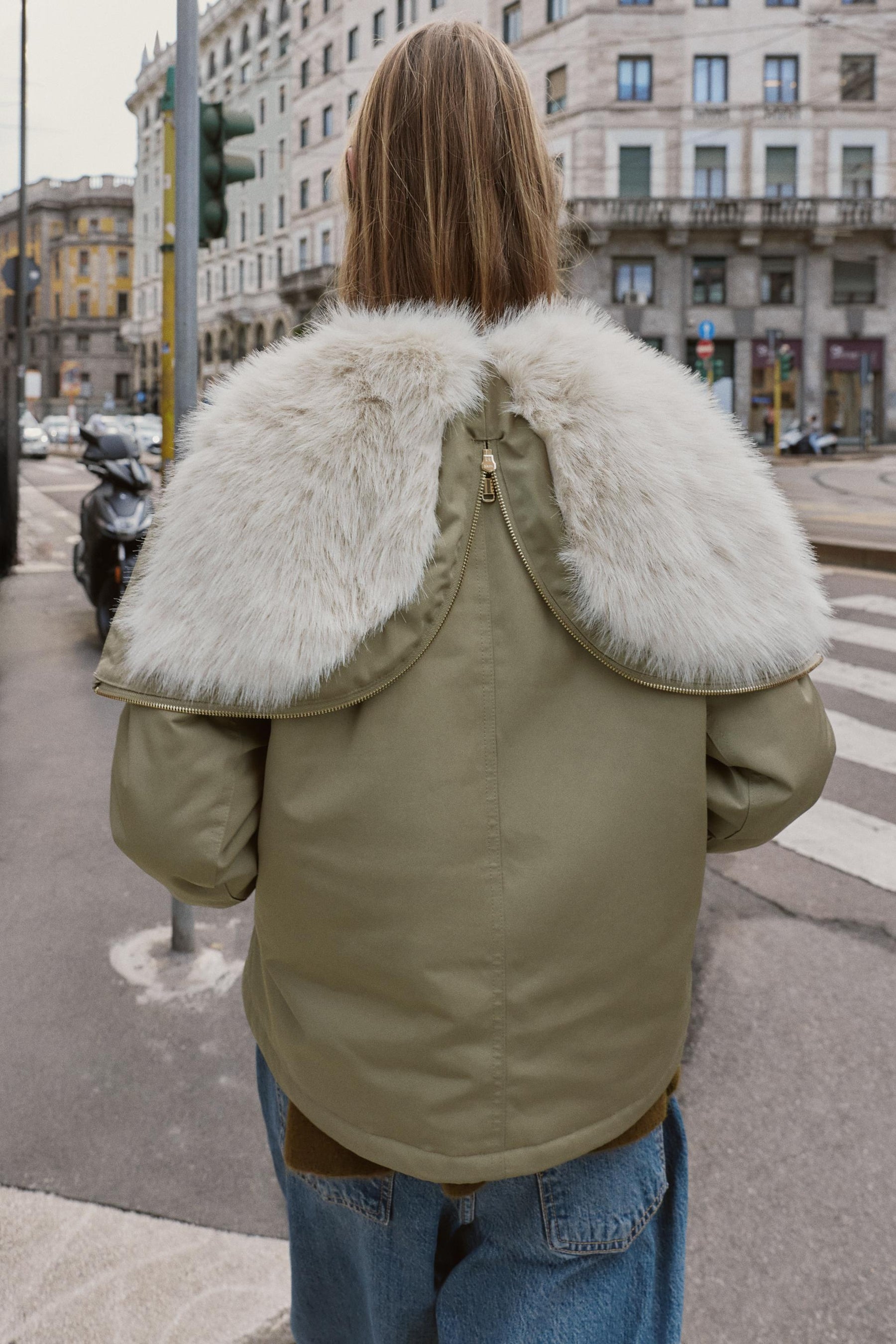 SHORT PARKA WITH FAUX FUR HOOD - Image 5