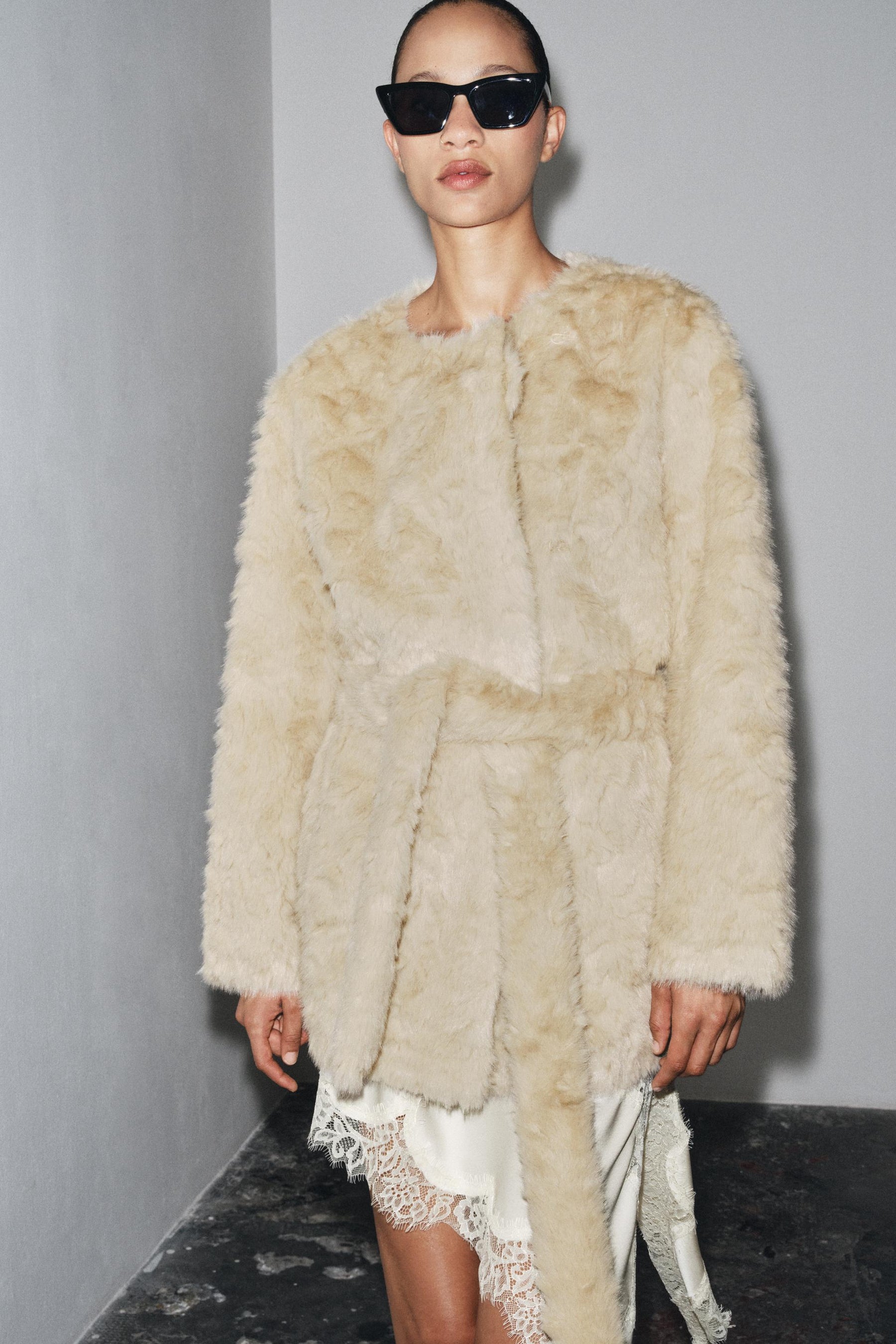 FAUX FUR COAT WITH BELT ZW COLLECTION - Image 8