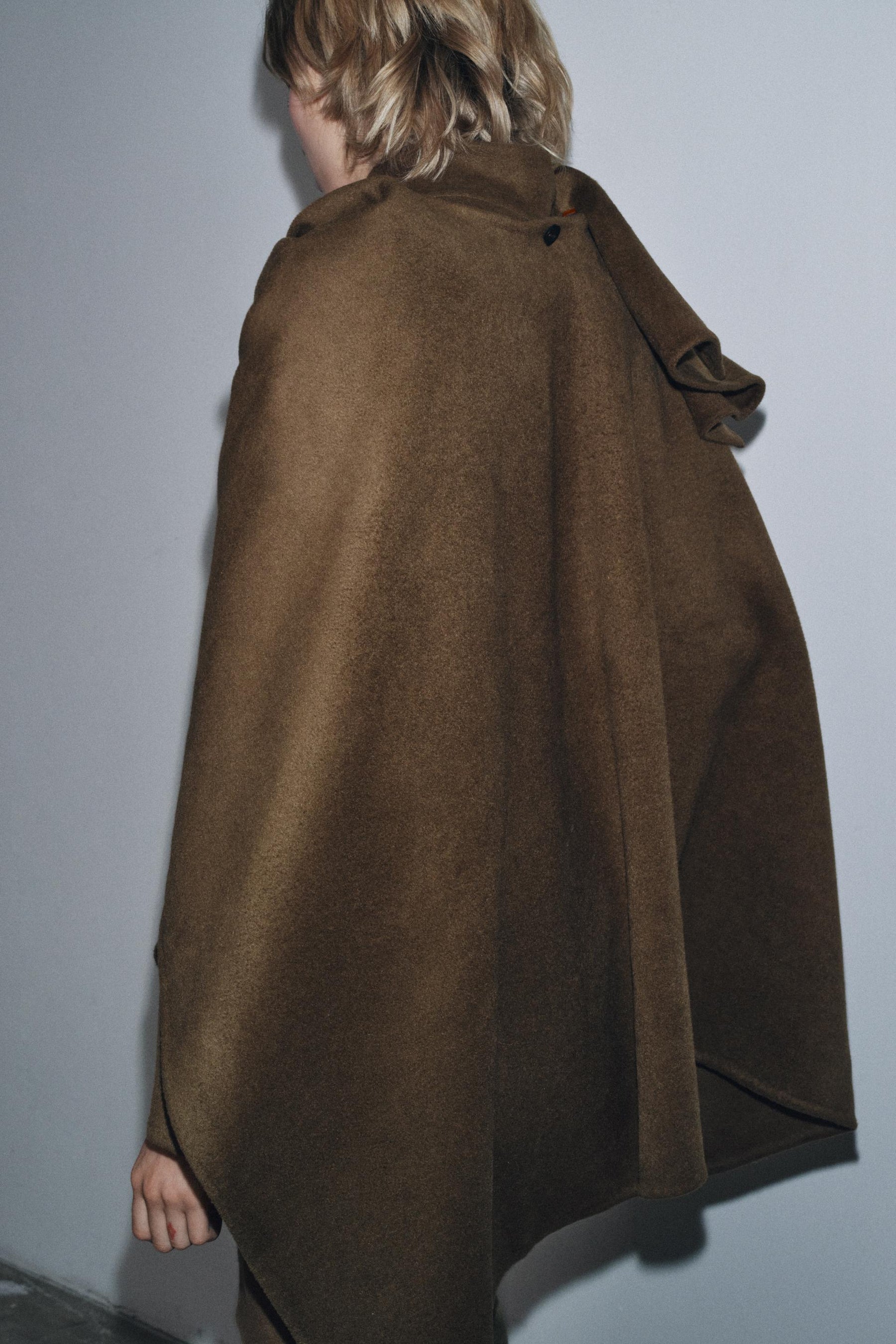 WOOL CAPE COAT ZW COLLECTION - Image 3