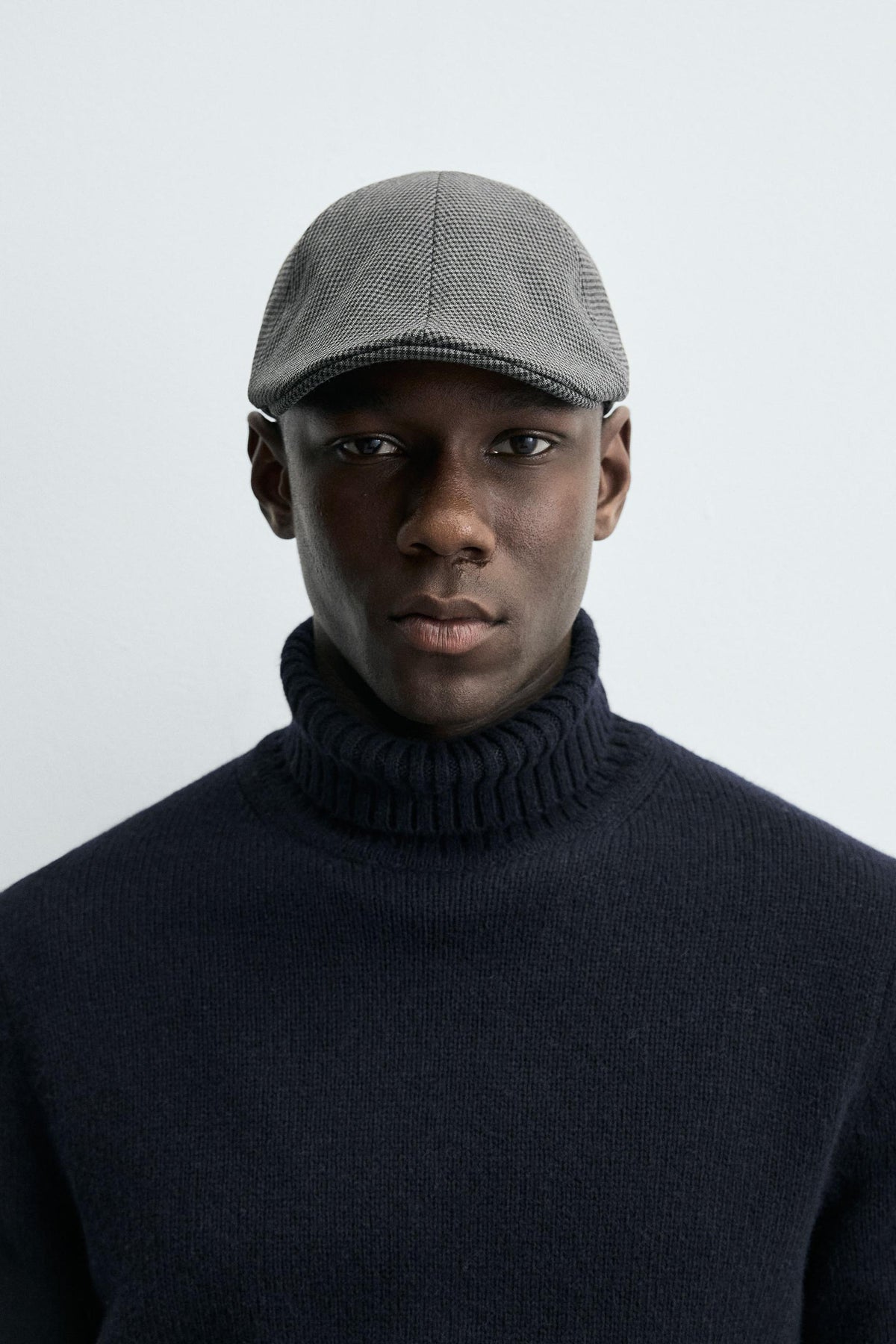 FLANNEL HOUNDSTOOTH BERET - Image 1