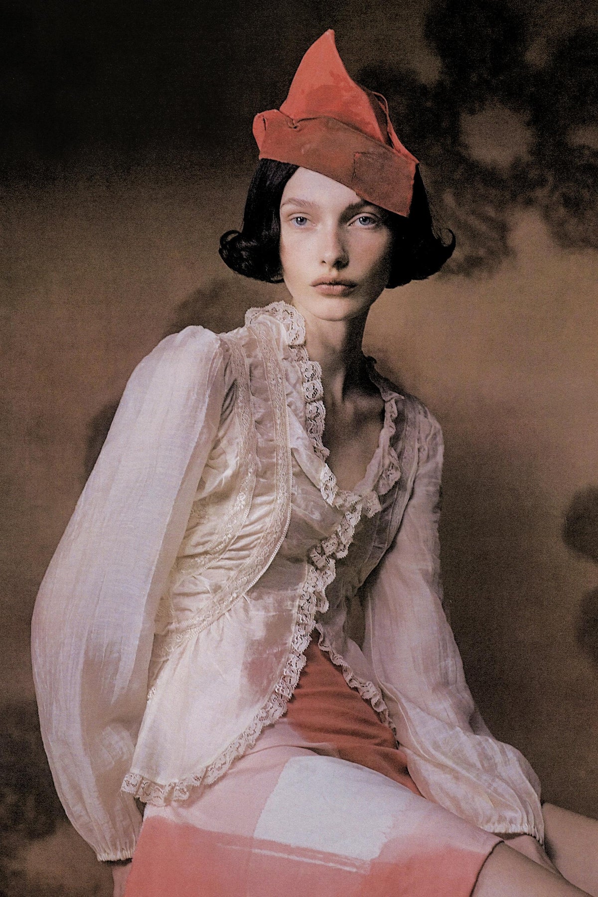 ASYMMETRIC LACE SHIRT