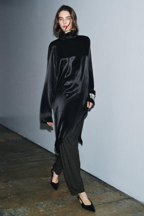 Asymmetric long blouse