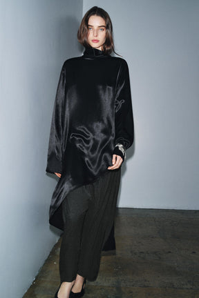 Asymmetric long blouse