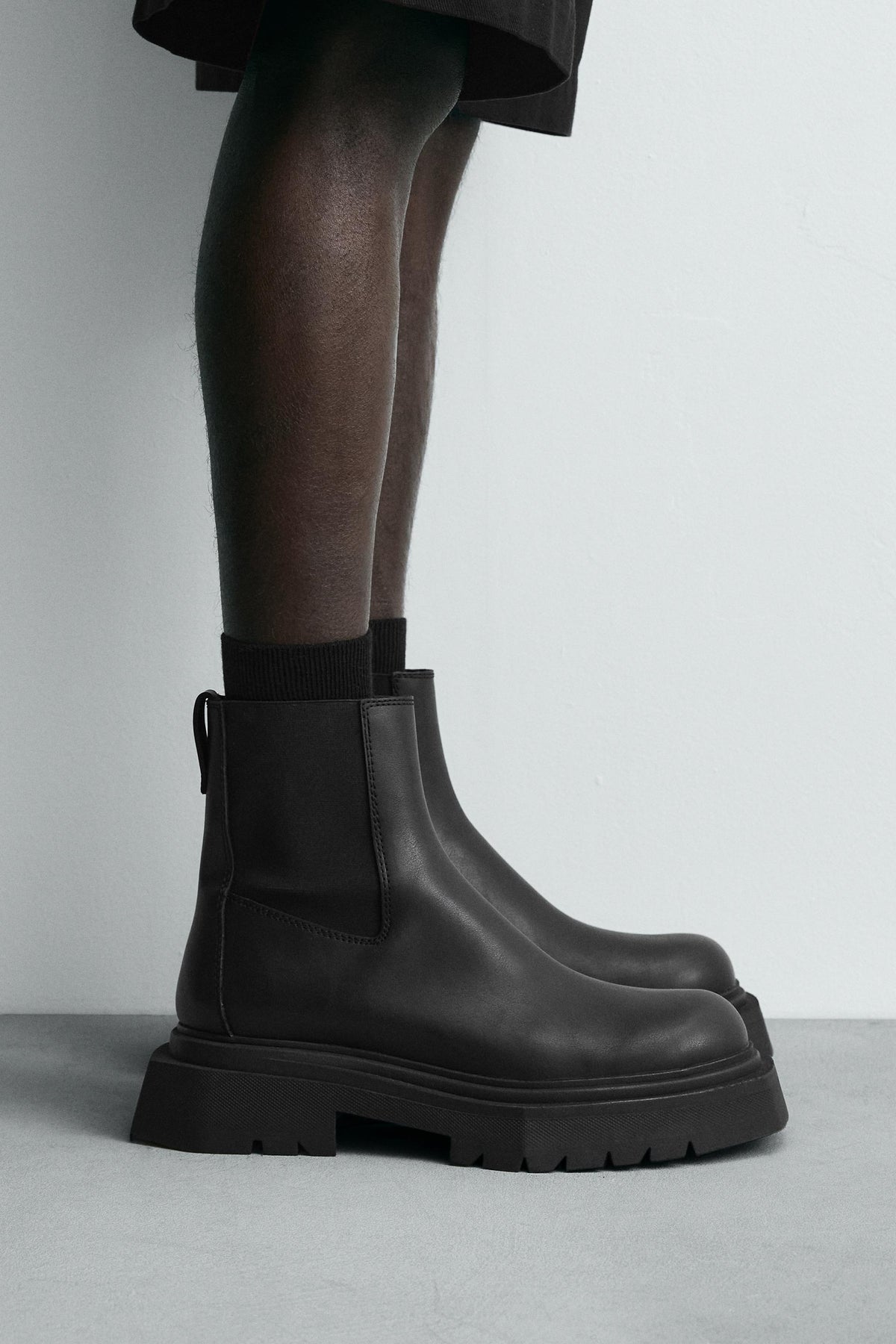 CHUNKY CHELSEA BOOTS - Image 1