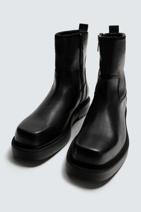 LIMITED EDITION CHUNKY LEATHER BOOTS - Image 5