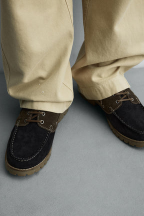 CONTRAST LEATHER DECK SHOES - Image 2