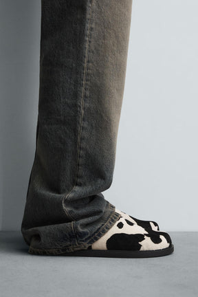 LEATHER AND SHEEPSKIN CLOGS - Image 1